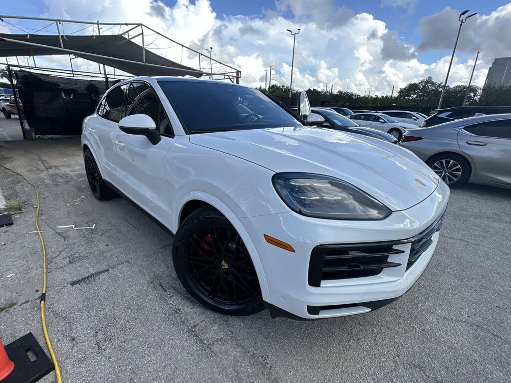 2024 Porsche Cayenne Coupe S AWD