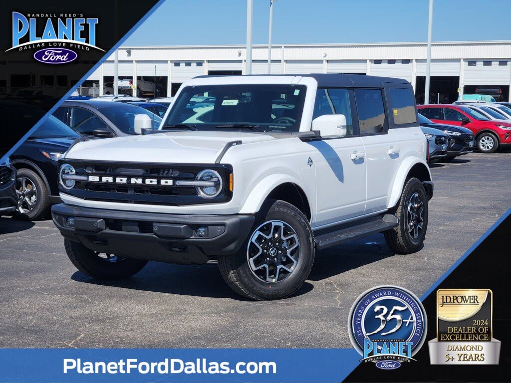 2025 Ford Bronco Outer Banks 4-Door 4WD