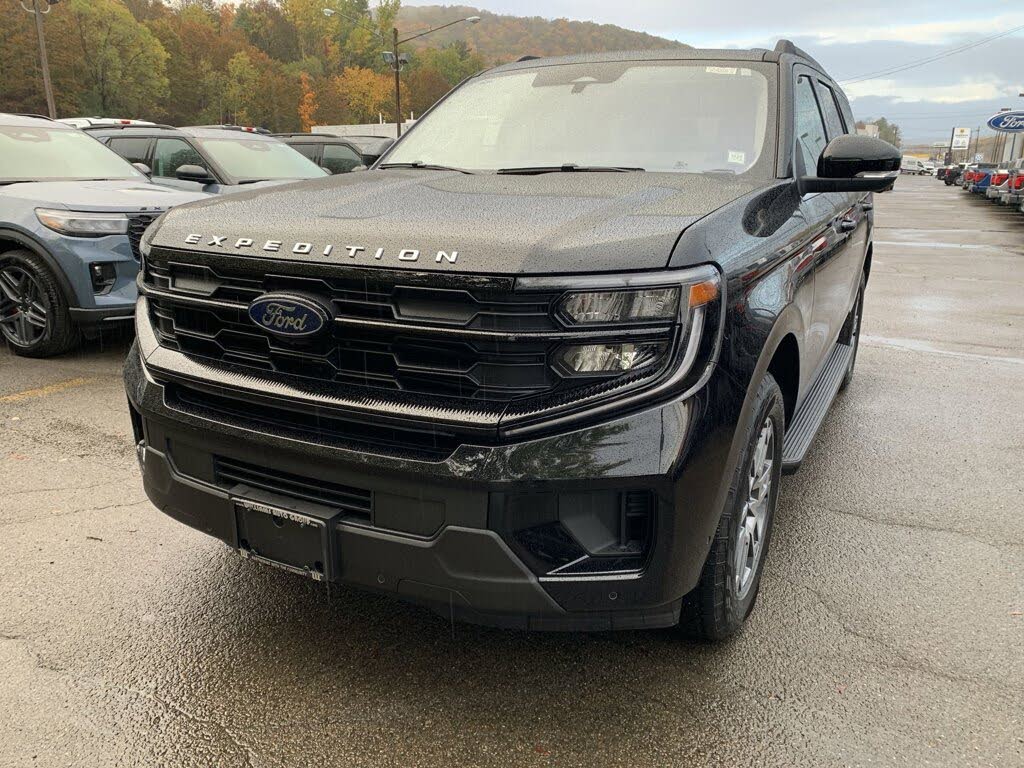 2025 Ford Expedition Active 4WD