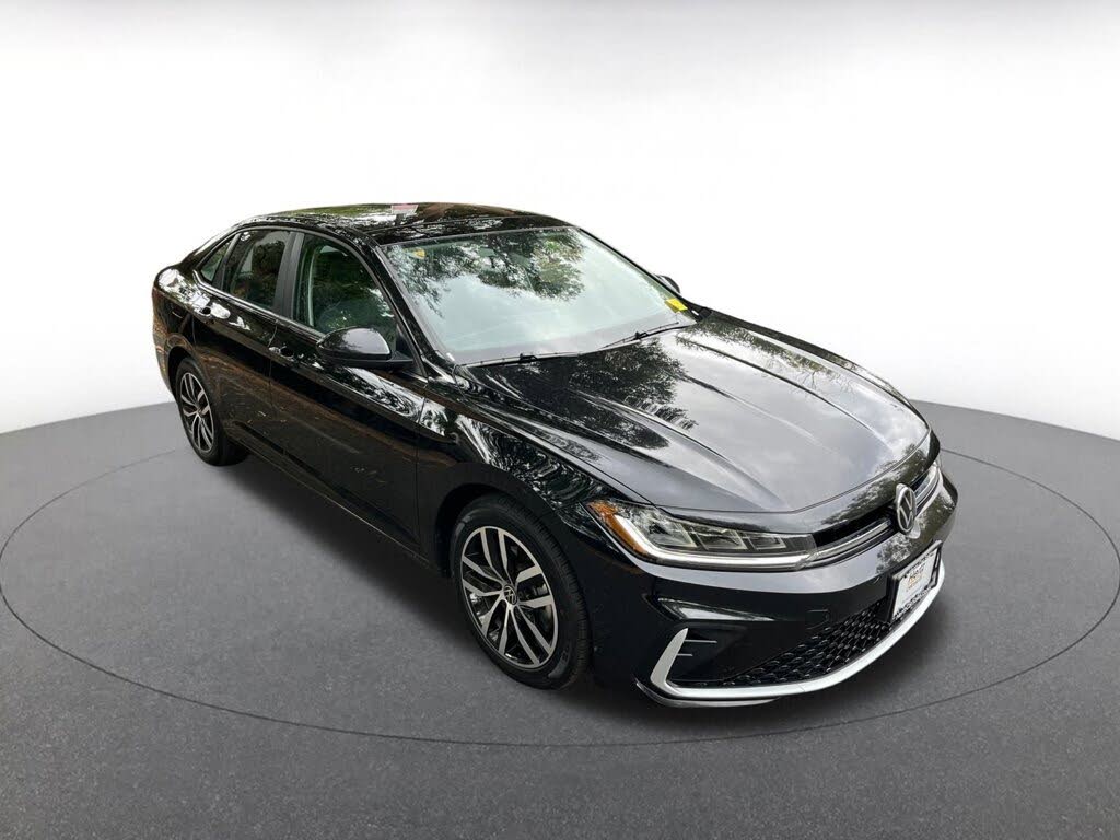 2025 Volkswagen Jetta SE FWD