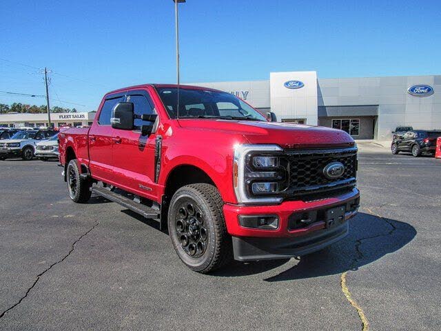 2025 Ford F-250 Super Duty XLT Crew Cab 4WD