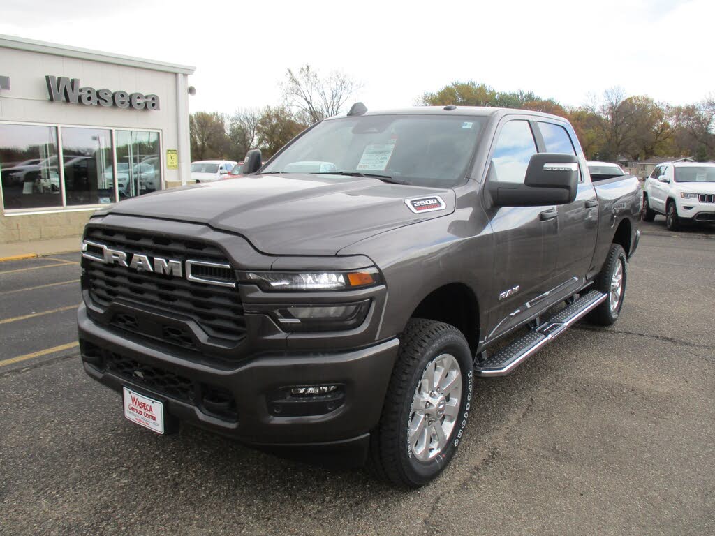 2026 RAM 2500 Big Horn Crew Cab 4WD