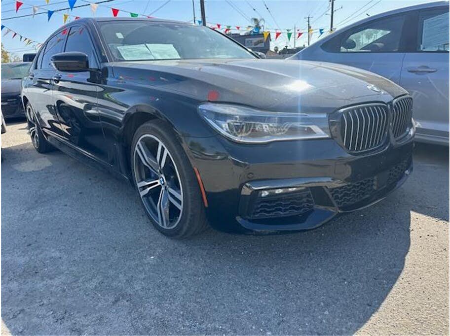 2017 BMW 7 Series 750i RWD