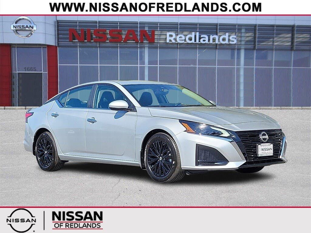 2025 Nissan Altima 2.5 SV FWD