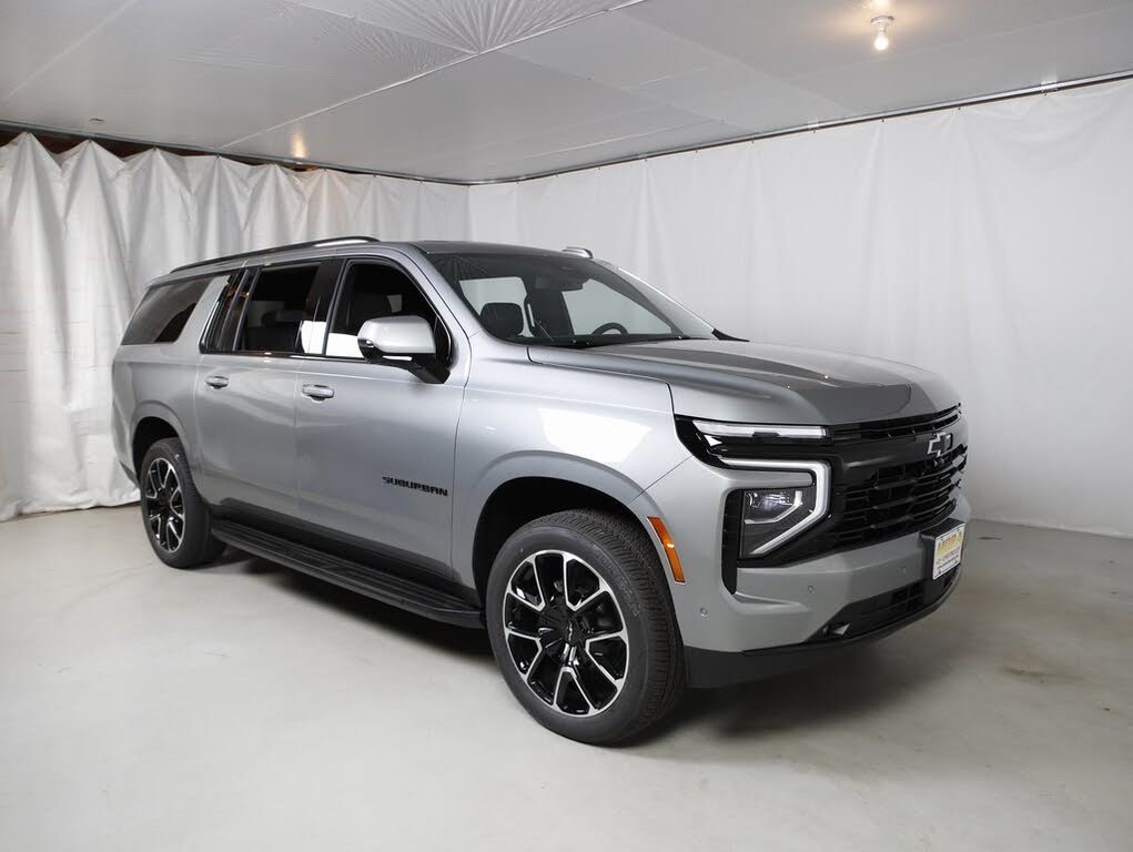 2026 Chevrolet Suburban RST 4WD