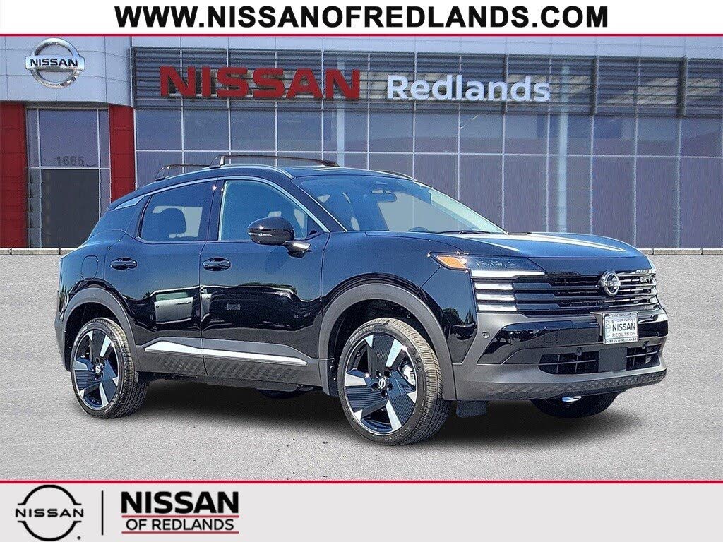 2026 Nissan Kicks SR FWD