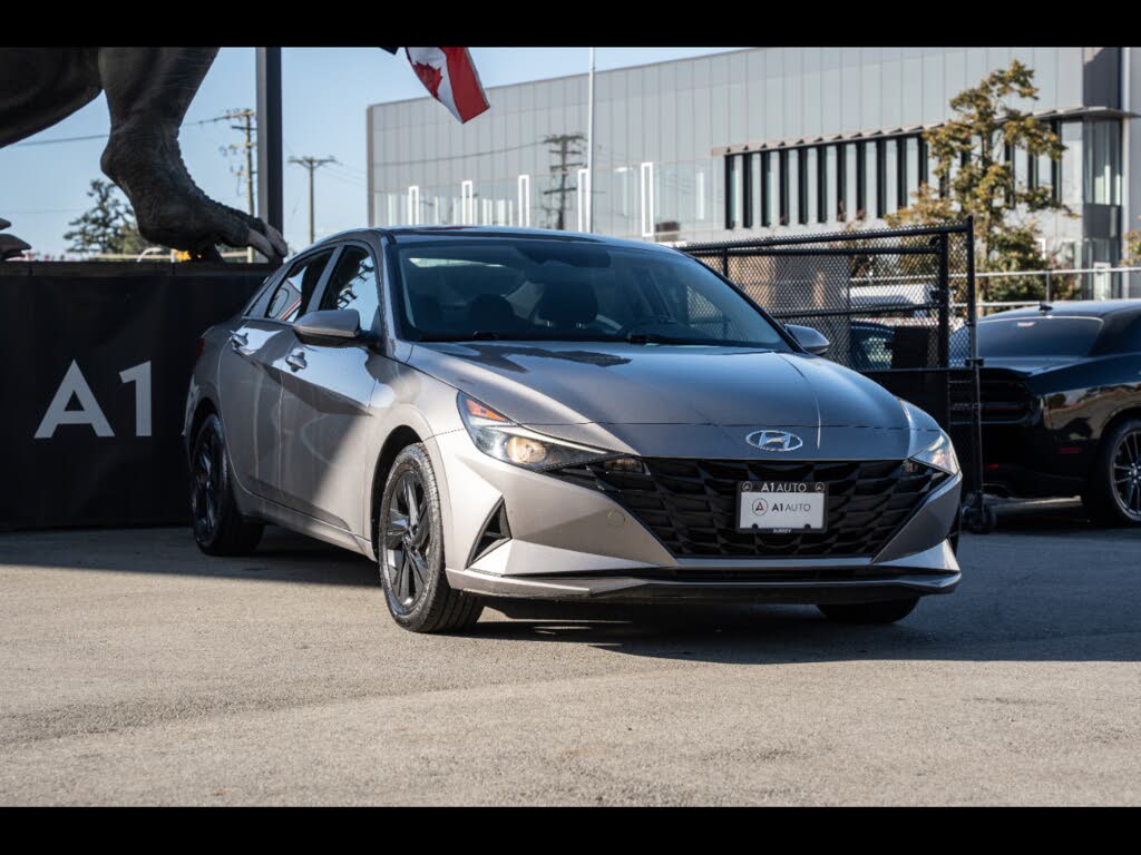 2023 Hyundai Elantra Preferred FWD