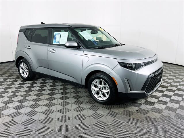 2023 Kia Soul LX FWD