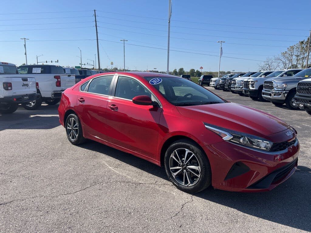 2024 Kia Forte LXS FWD