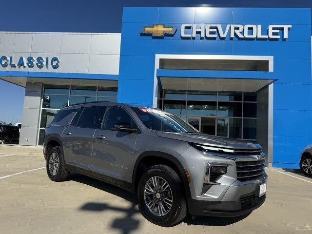 2025 Chevrolet Traverse LT FWD