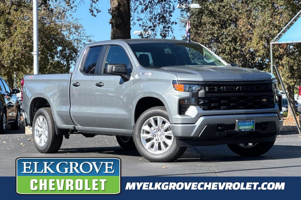 2026 Chevrolet Silverado 1500 Custom Double Cab 4WD