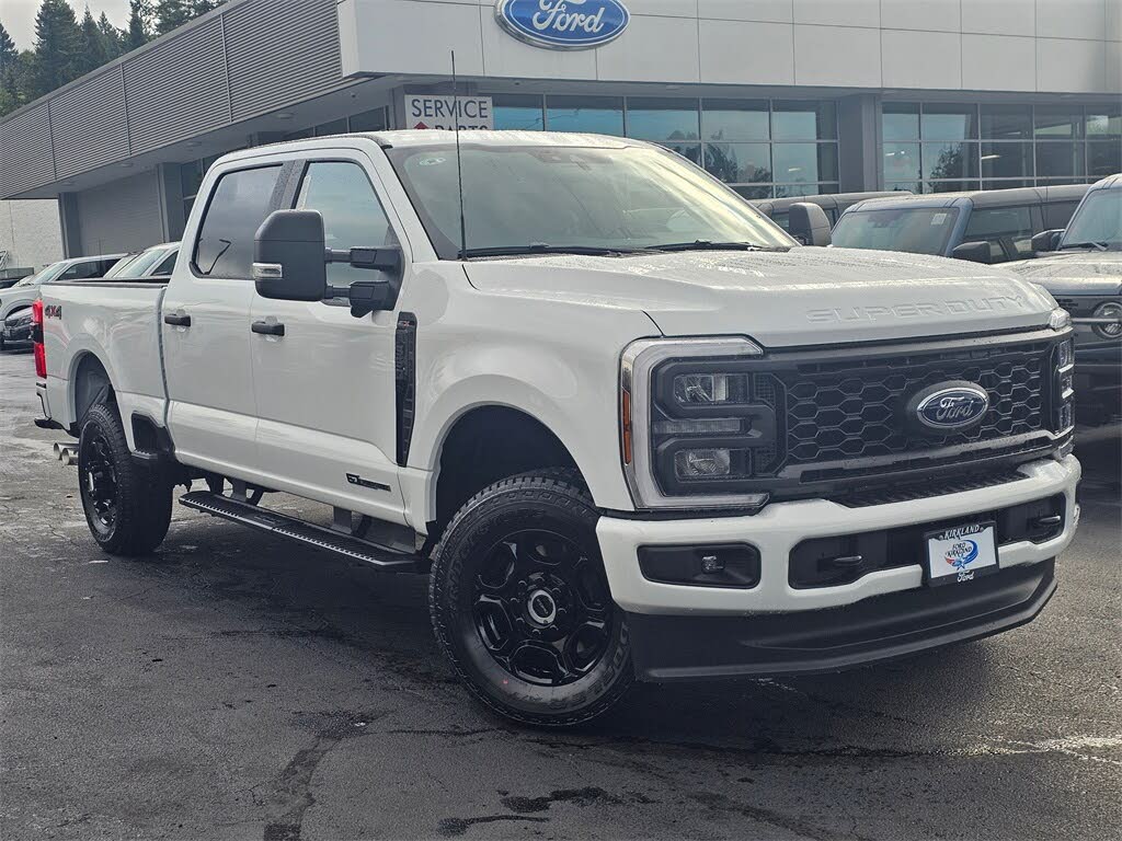 2026 Ford F-350 Super Duty XL Crew Cab 4WD