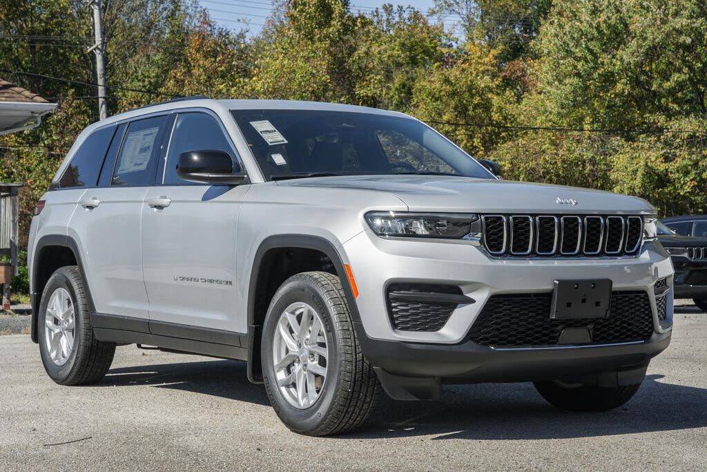 2025 Jeep Grand Cherokee Laredo X 4WD