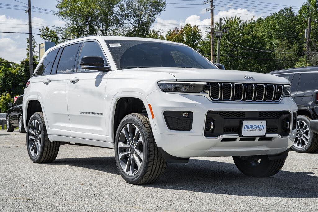 2025 Jeep Grand Cherokee Overland 4WD