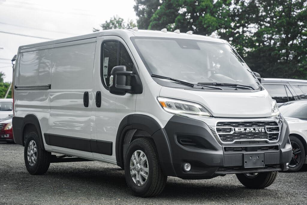 2025 RAM ProMaster 2500 Tradesman 136 Low Roof Cargo Van FWD