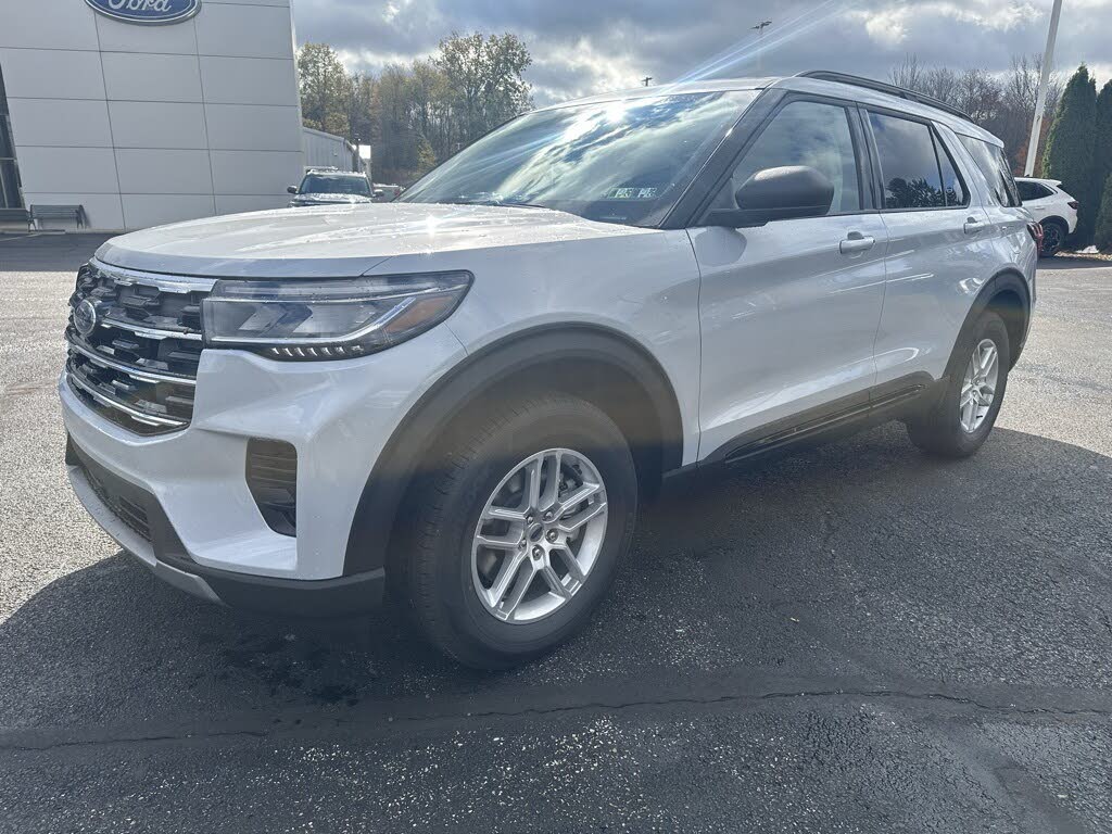 2026 Ford Explorer Active AWD