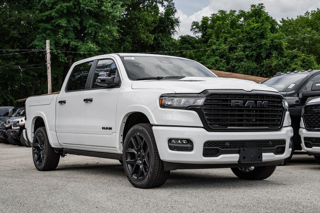 2026 RAM 1500 Laramie Crew Cab 4WD
