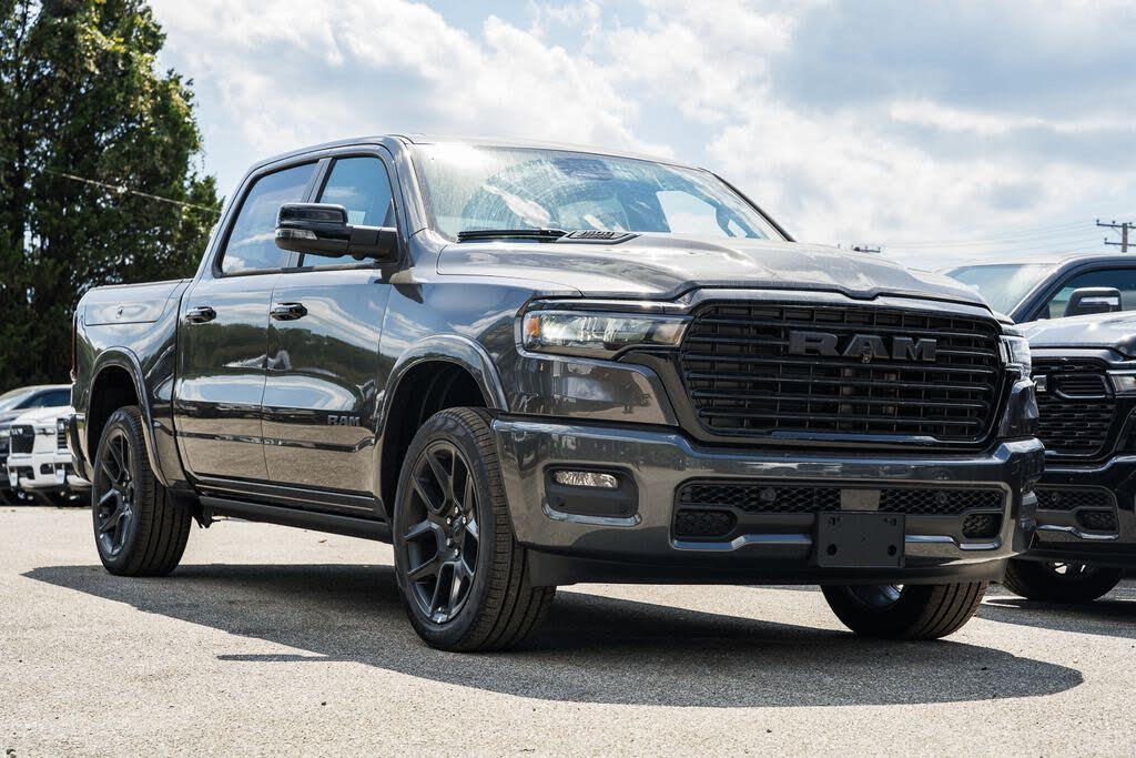 2026 RAM 1500 Laramie Crew Cab 4WD