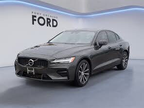 Volvo S60 B5 Momentum AWD