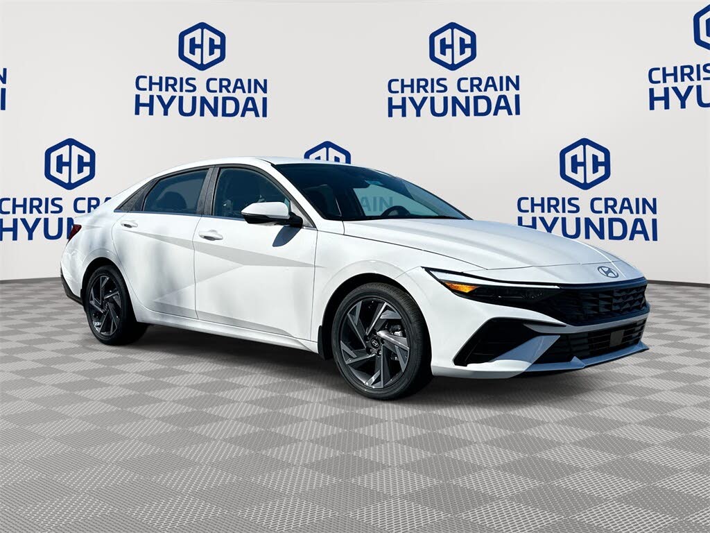 2025 Hyundai Elantra Limited FWD