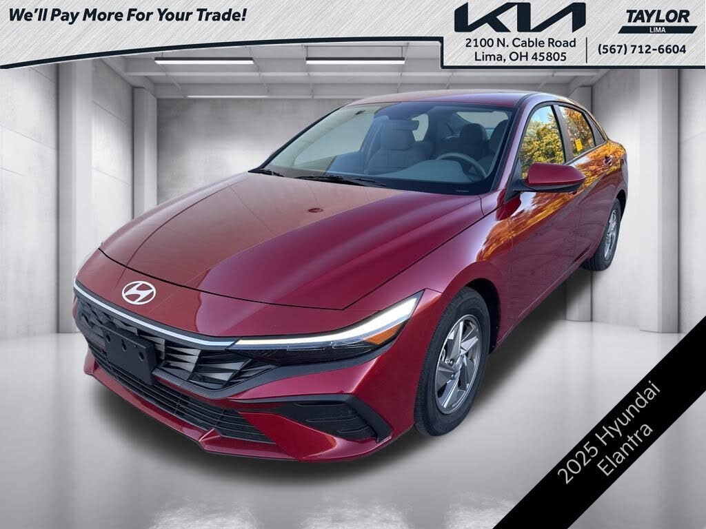 2025 Hyundai Elantra SE FWD