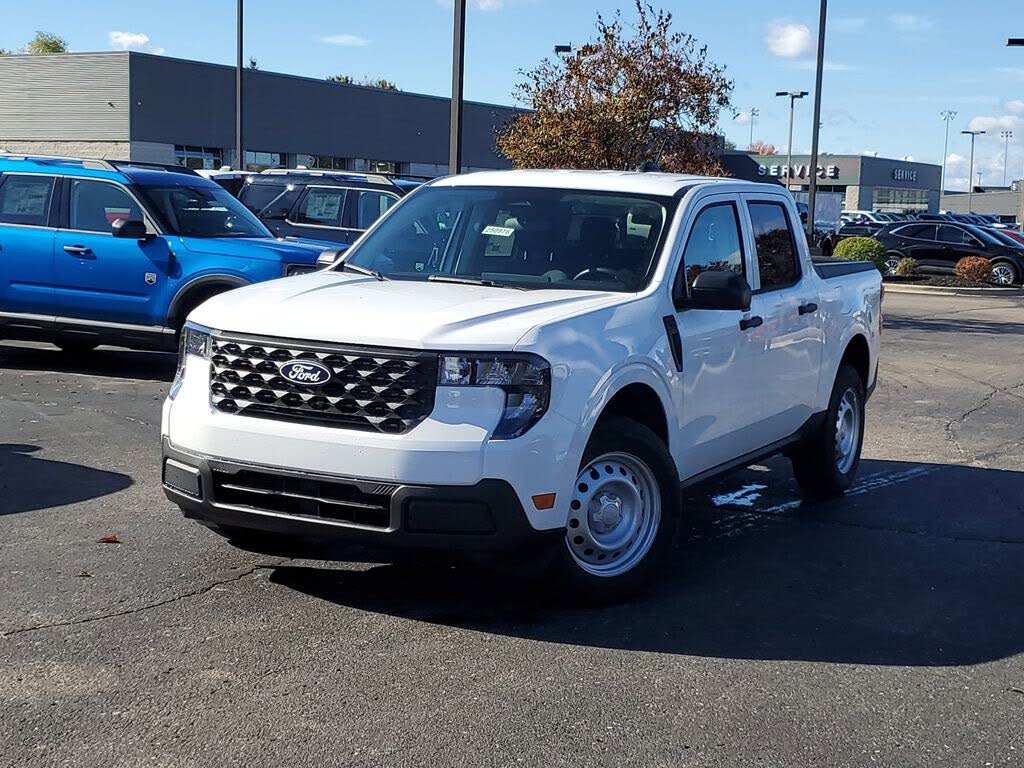 2025 Ford Maverick XL SuperCrew FWD