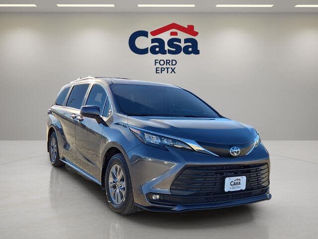 2025 Toyota Sienna XLE 7-Passenger FWD