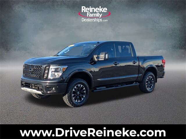 2019 Nissan Titan SL Crew Cab 4WD