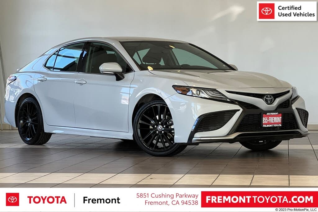 2023 Toyota Camry XSE FWD