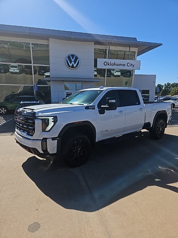 2024 GMC Sierra 2500HD AT4 Crew Cab 4WD
