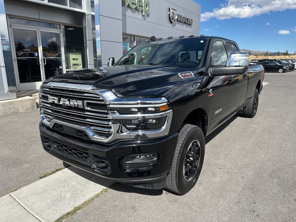2025 RAM 3500 Laramie Crew Cab LB 4WD