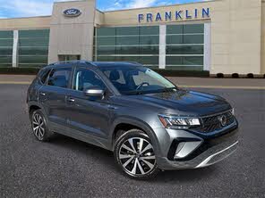 Volkswagen Taos SE FWD