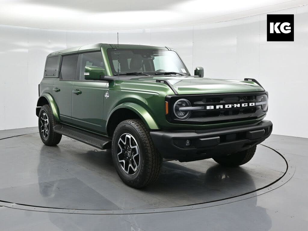 2025 Ford Bronco Outer Banks 4-Door 4WD