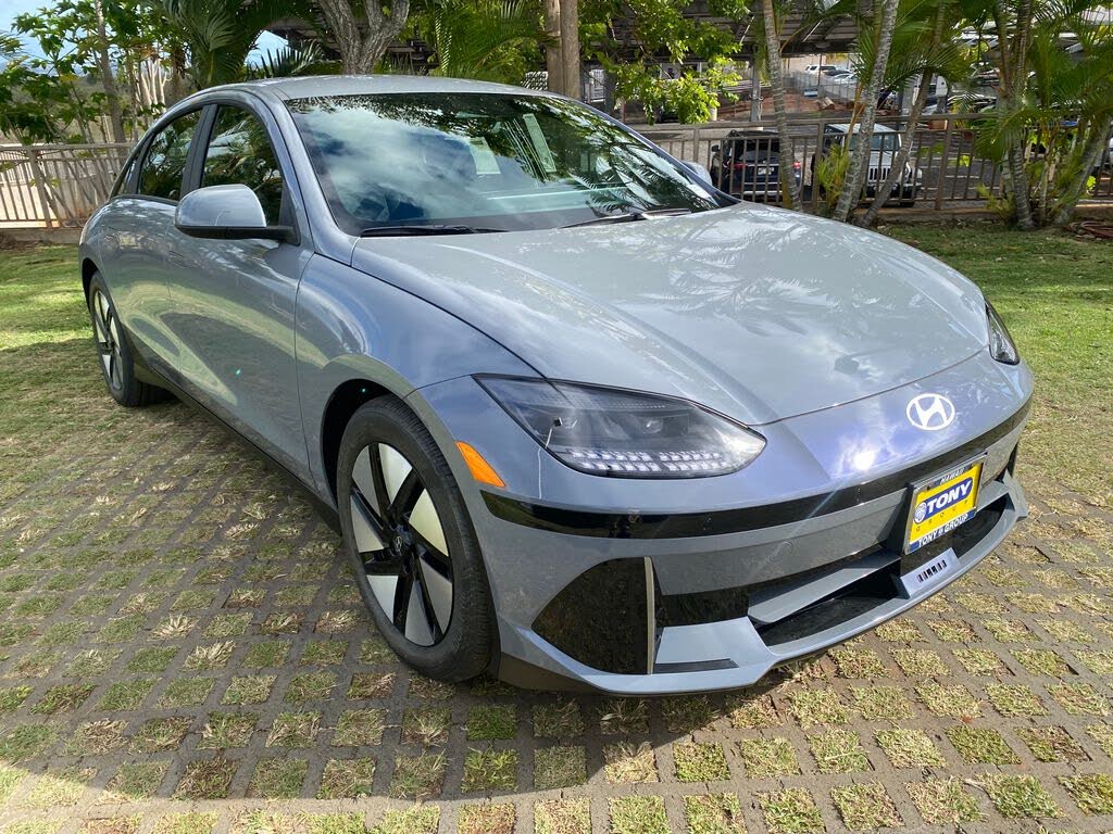 2025 Hyundai Ioniq 6 SE RWD