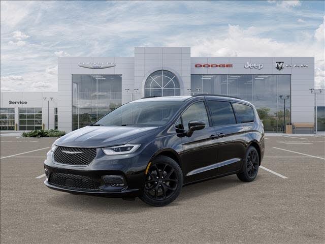 2026 Chrysler Pacifica Limited FWD