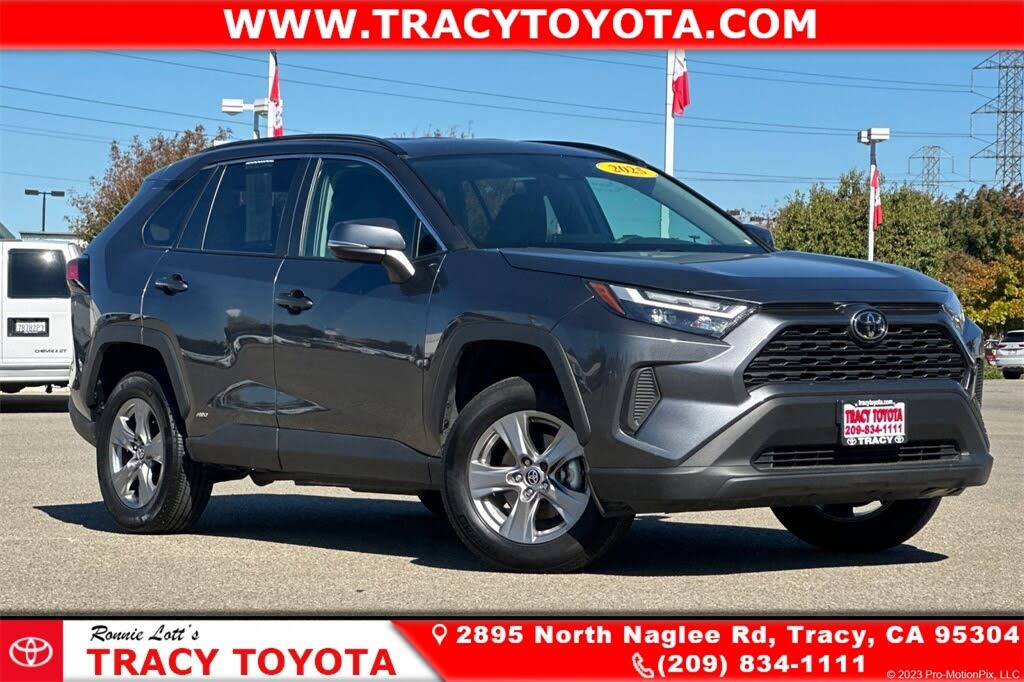 2025 Toyota RAV4 Hybrid XLE AWD