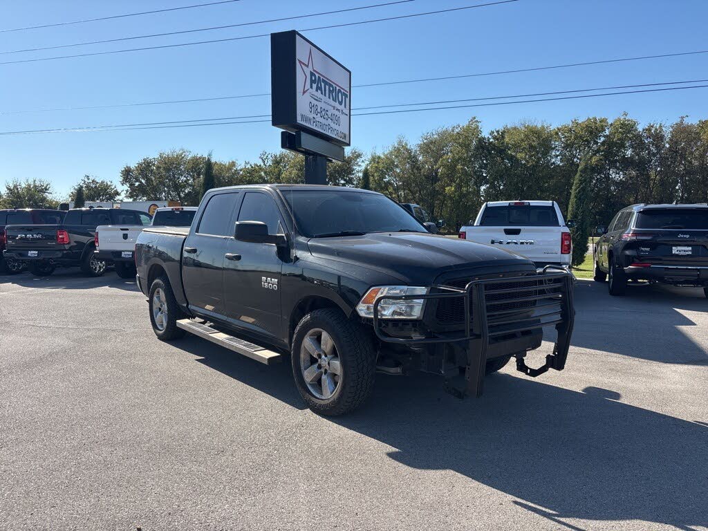 2018 RAM 1500 Express Crew Cab 4WD