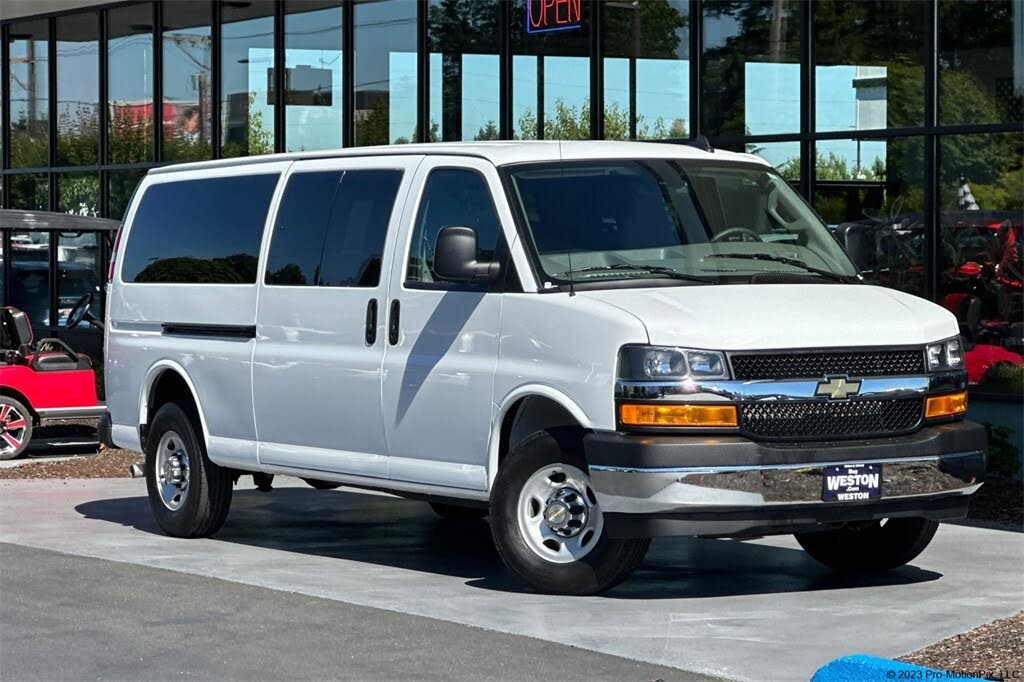 2024 Chevrolet Express 3500 LT Extended RWD
