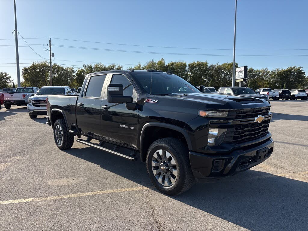2025 Chevrolet Silverado 2500HD Custom Crew Cab 4WD