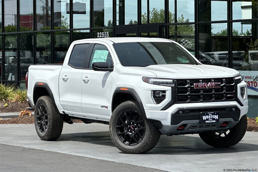 2025 GMC Canyon AT4 Crew Cab 4WD