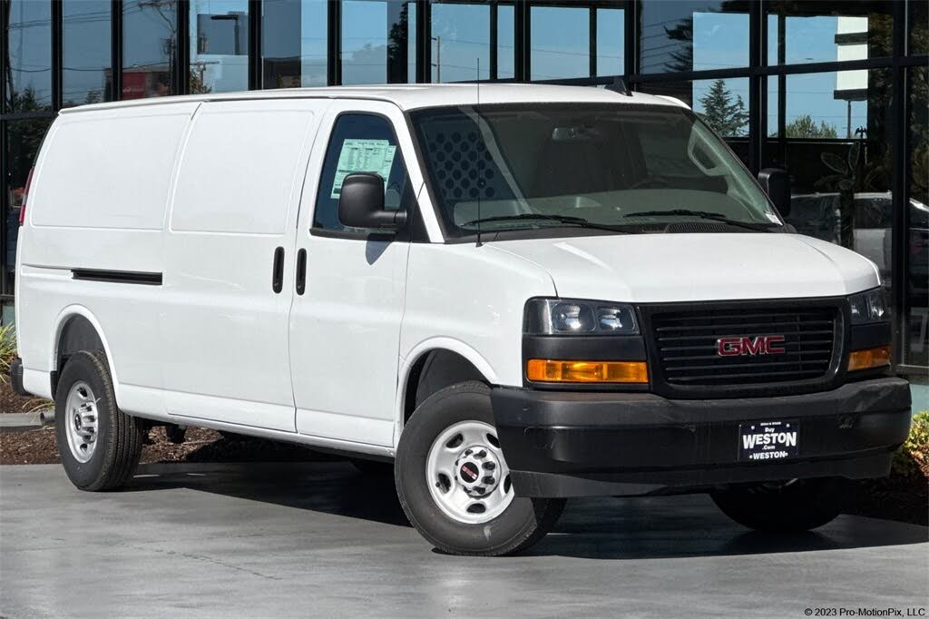 2025 GMC Savana Cargo 2500 RWD