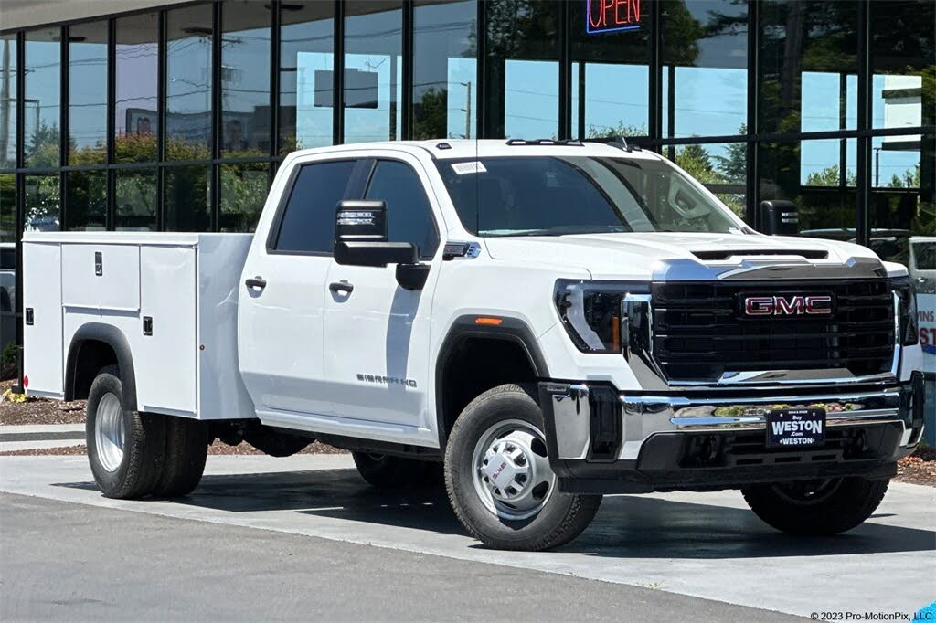 2025 GMC Sierra 3500HD Pro Crew Cab LB 4WD