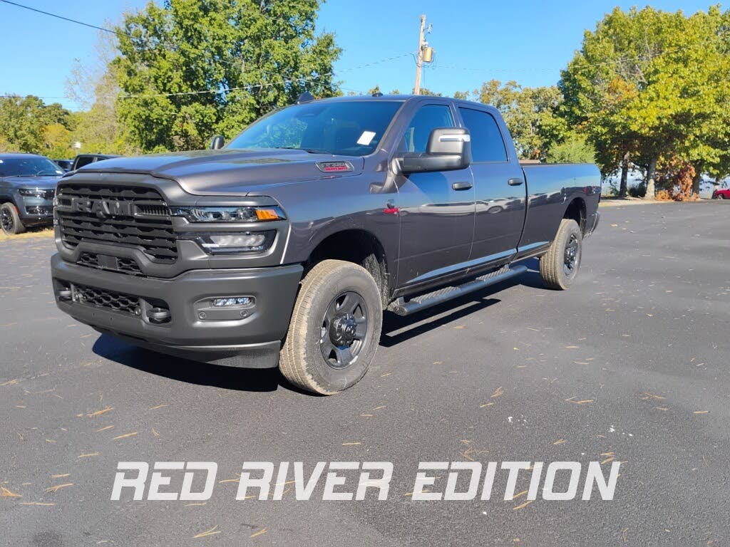 2025 RAM 3500 Tradesman Crew Cab LB 4WD