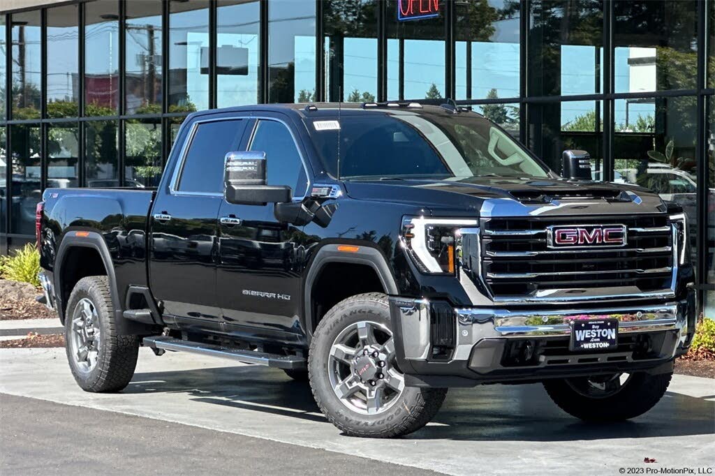 2026 GMC Sierra 2500HD SLT Crew Cab 4WD