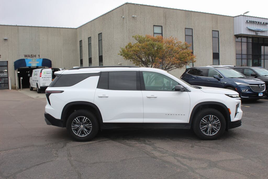 2025 Chevrolet Traverse LT AWD