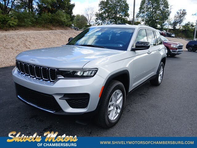 2025 Jeep Grand Cherokee Laredo X 4WD