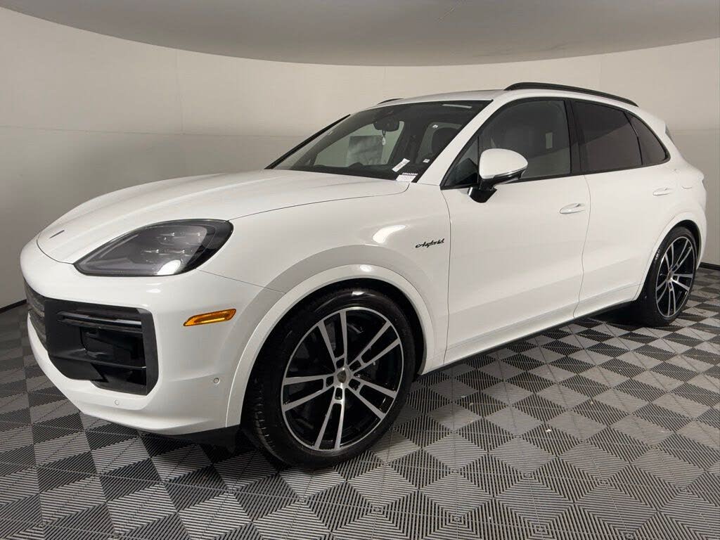 2025 Porsche Cayenne Turbo GT AWD