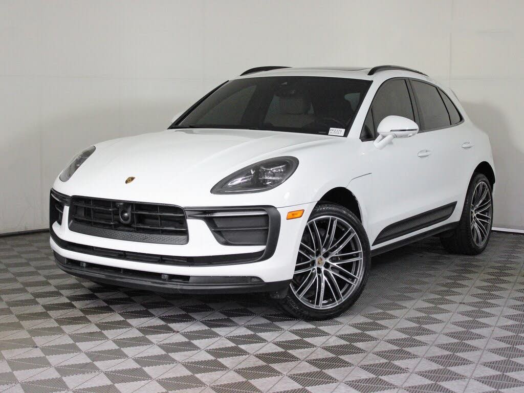 2025 Porsche Macan AWD