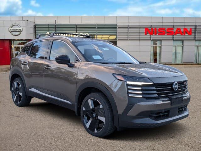 2026 Nissan Kicks SR AWD