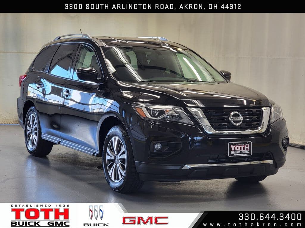 2017 Nissan Pathfinder SV 4WD